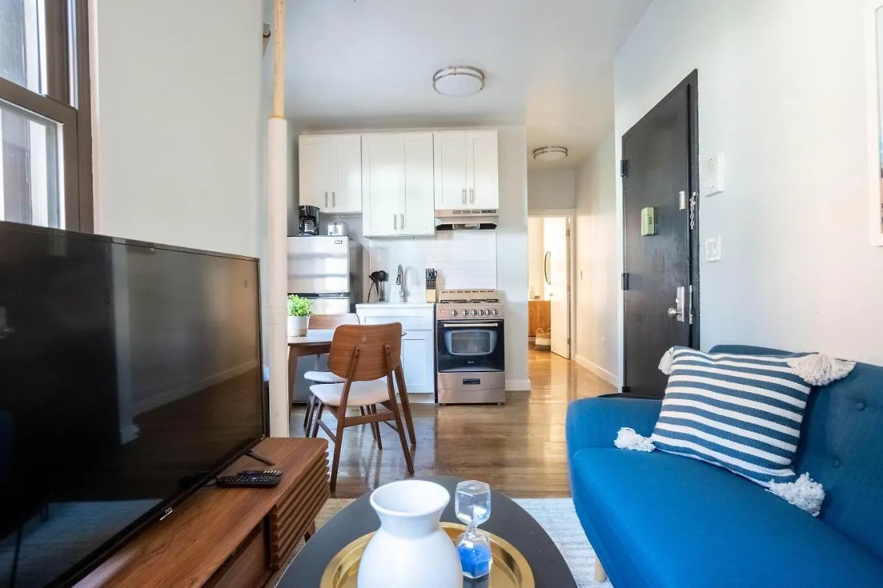 Manhattan Bridge Cozy Apartments 30 Day Rentals New York United States