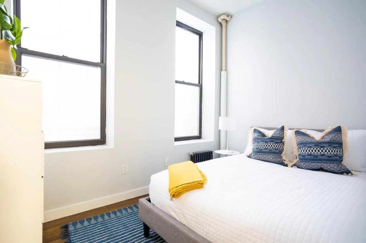 Manhattan Bridge Cozy Apartments 30 Day Rentals New York United States
